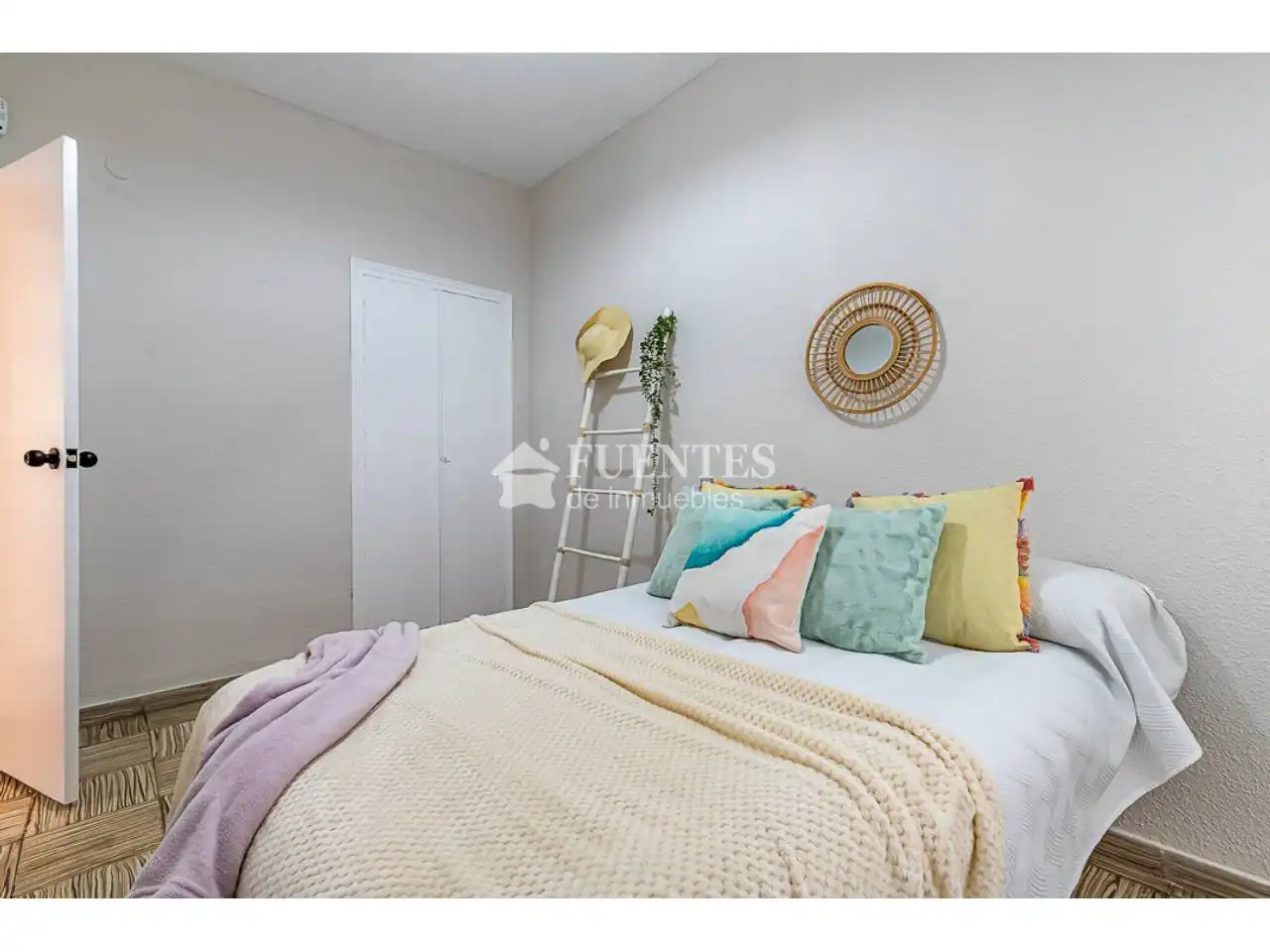 Habitación de Piso en venta en Alicante / Alacant con Terraza