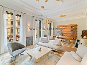 Appartamento con balcone in vendita a Carrer del Rosselló