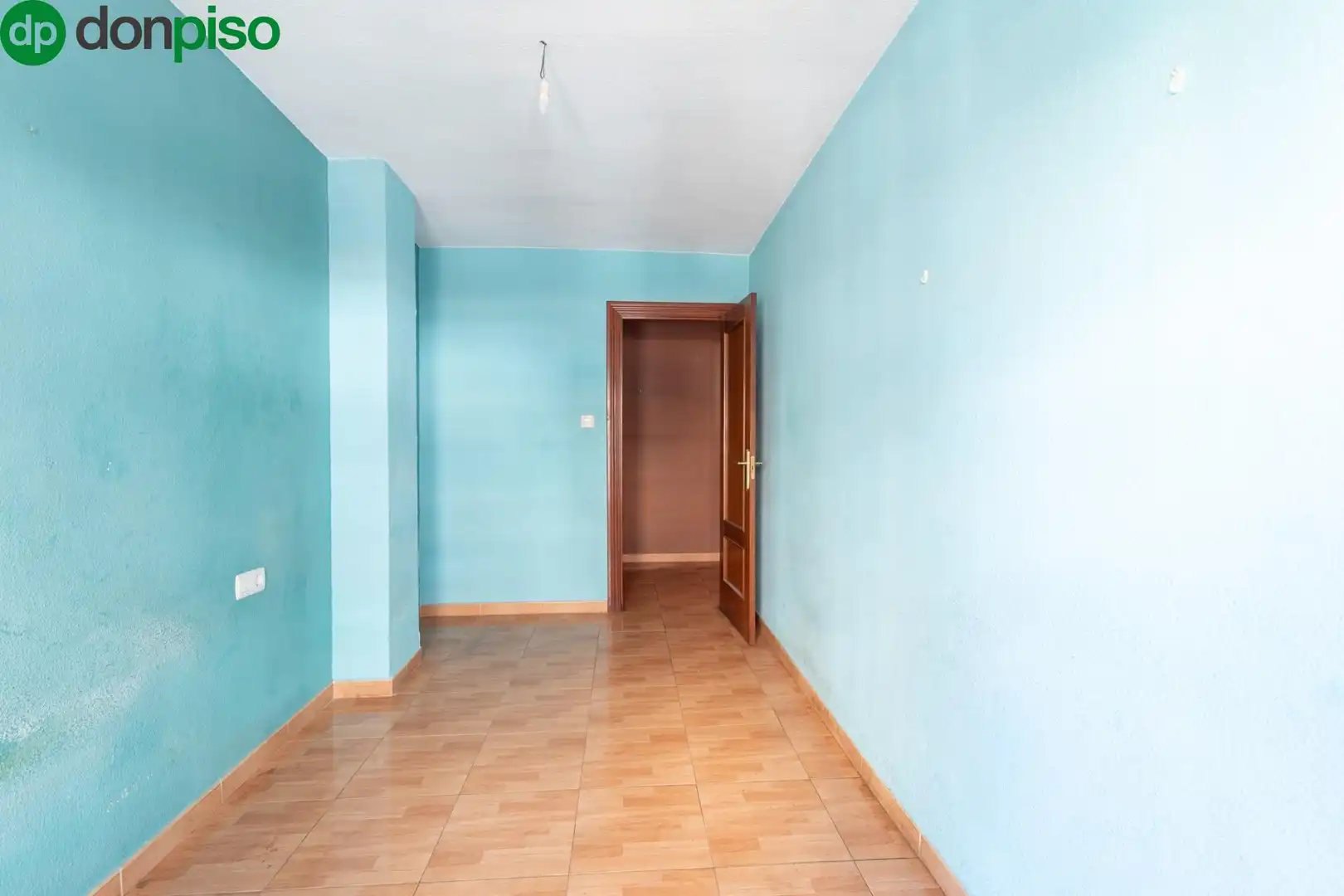 Piso en venta en Calle ALMUÑECAR, 4, Barrio de Zaidín