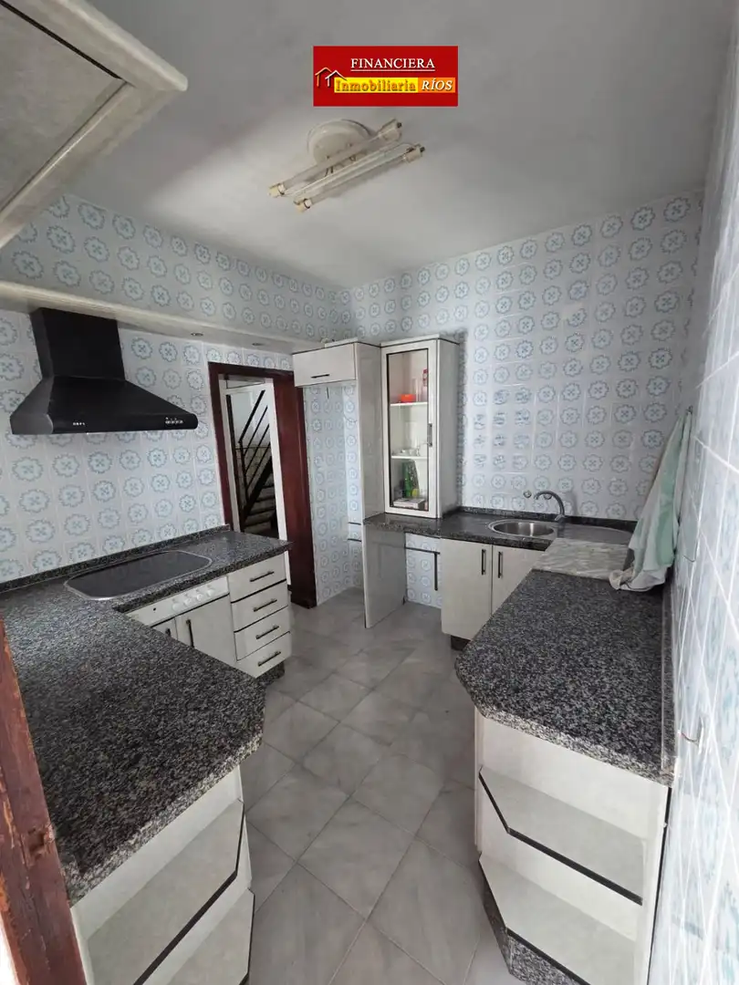 Cocina de Casa o chalet en venta en Alcalá de Guadaira con Aire acondicionado, Terraza y Trastero