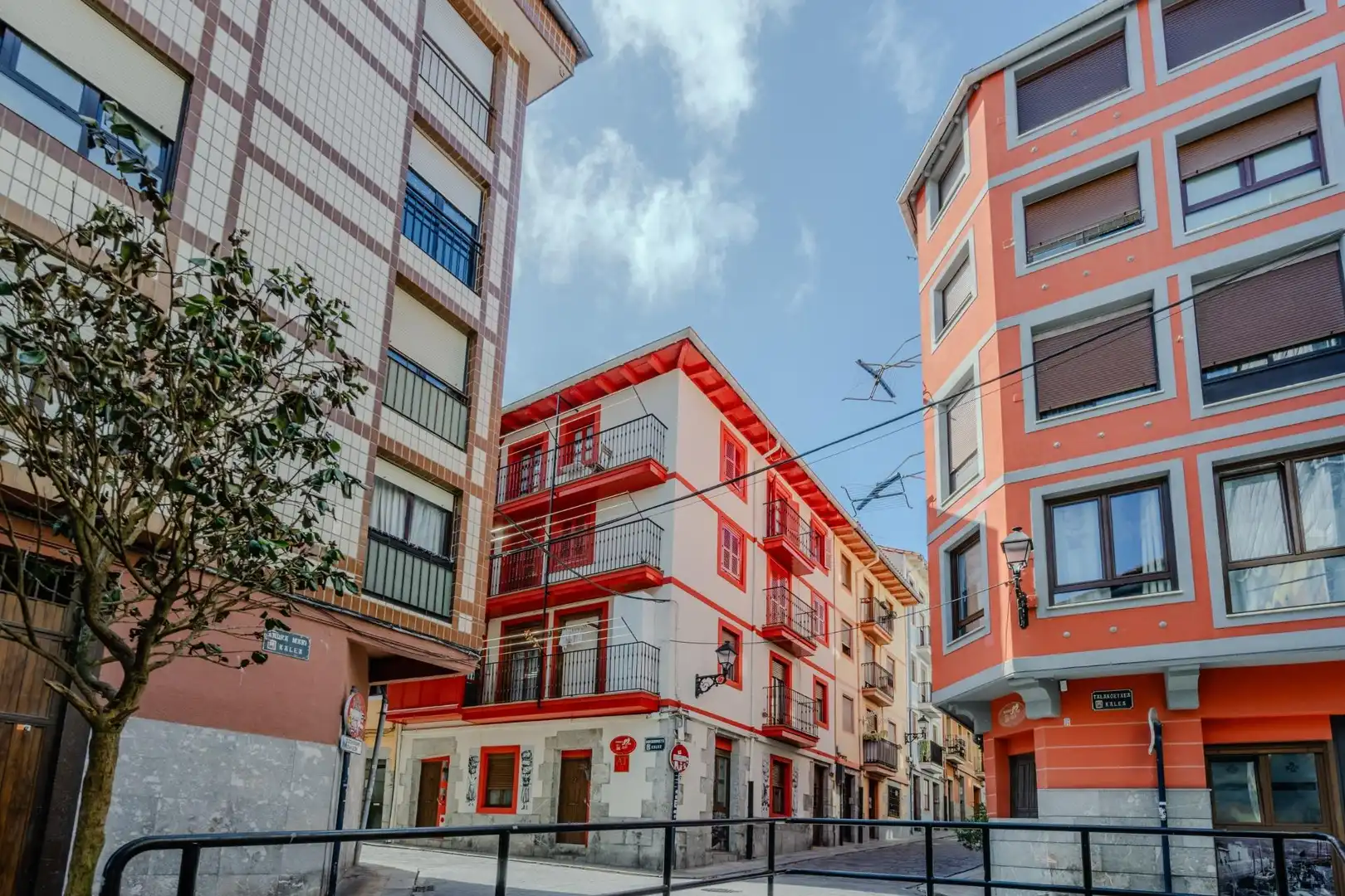 Vista exterior de Pis en venda en Bermeo amb Calefacció i Balcó