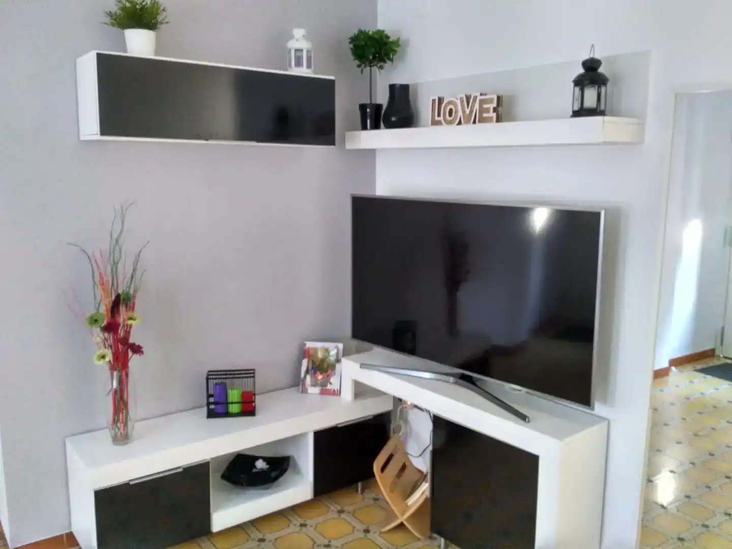 Sala d'estar de Casa adosada de lloguer en Punta Umbría amb Aire condicionat, Moblat i Rentadora