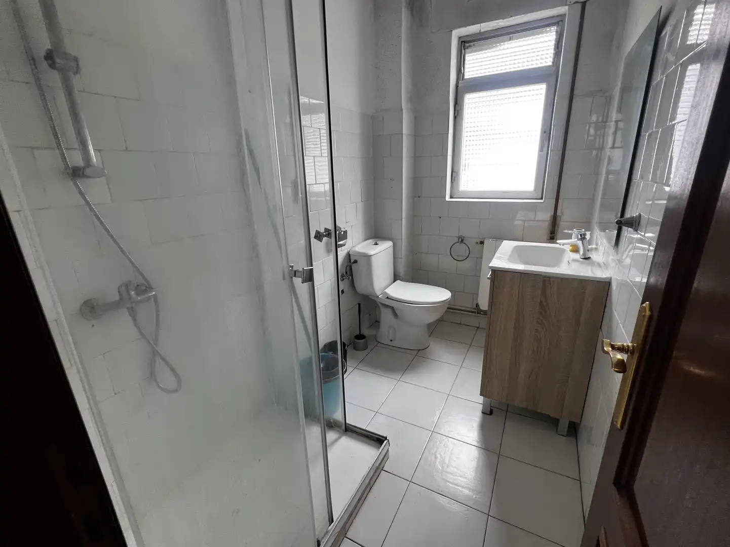 Baño de Piso en venta en Torrelavega  con Calefacción, Jardín privado y Parquet