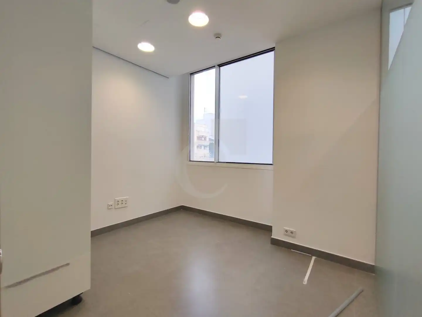 Office space with lift to rent in Marqués del Turia, imagen 9