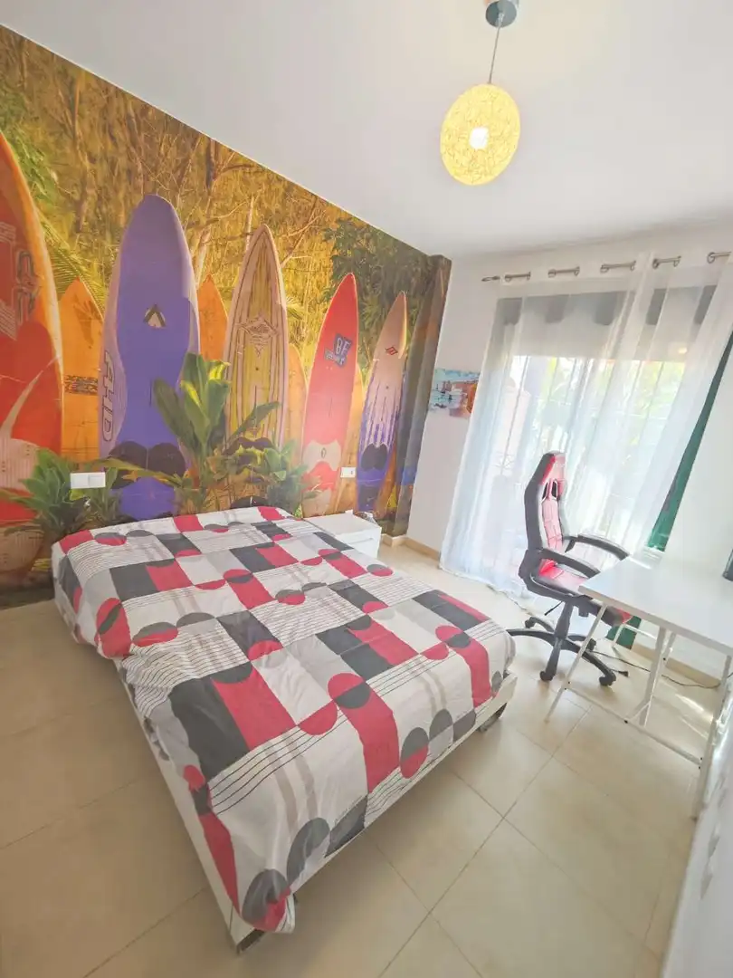 Habitación de Planta baja en venta en Vélez-Málaga con Terraza, Piscina y Amueblado