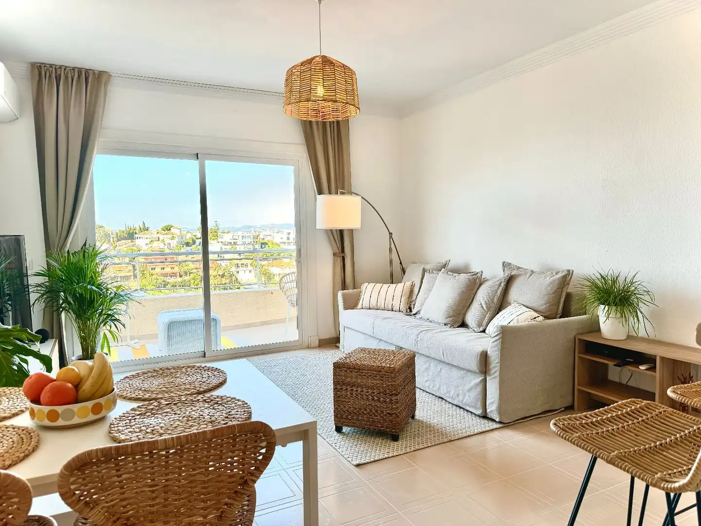 Sala de estar de Ático en venta en Benalmádena con Aire acondicionado, Calefacción y Terraza