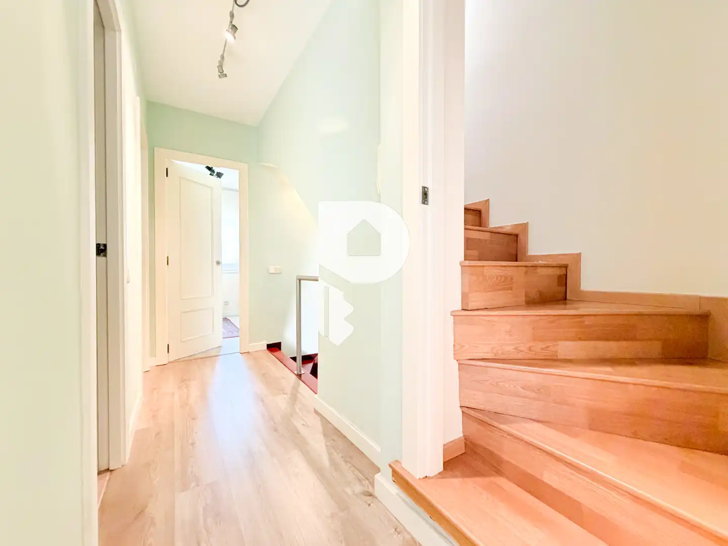 Houses for rent in Carrer Sant Jordi, 11, Corbera de Llobregat