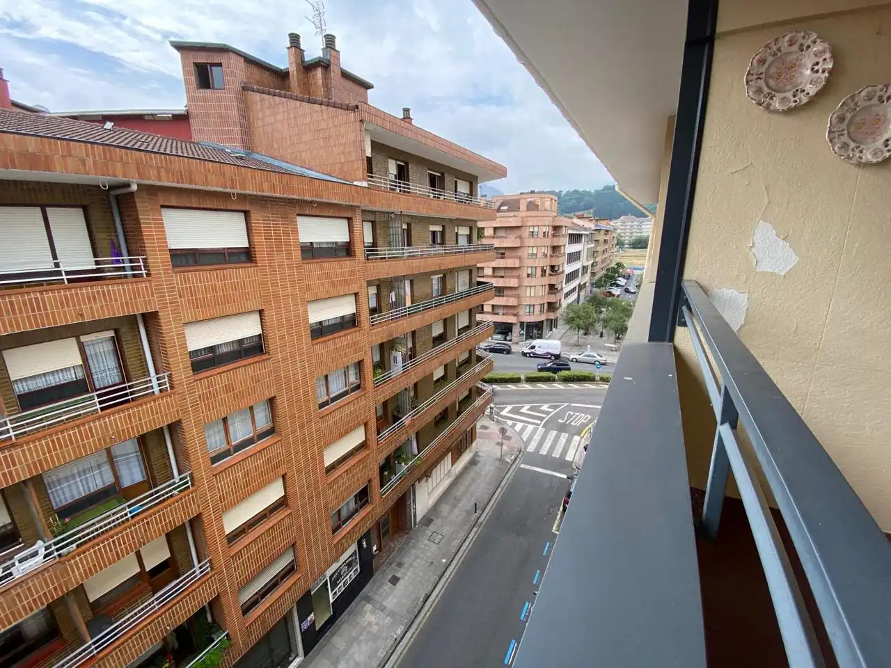 Vista exterior de Pis en venda en Durango amb Calefacció i Balcó
