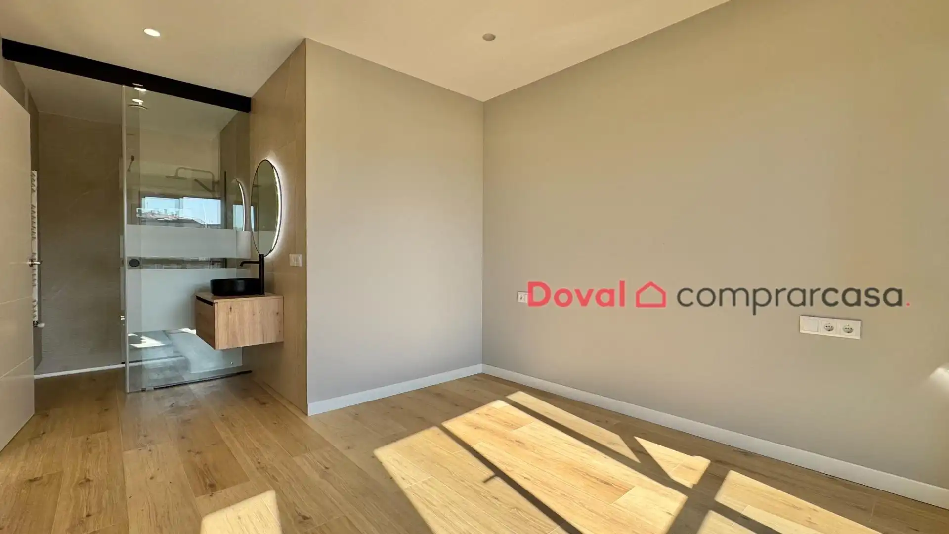 Bedroom of Flat for sale in Vigo   with Heating