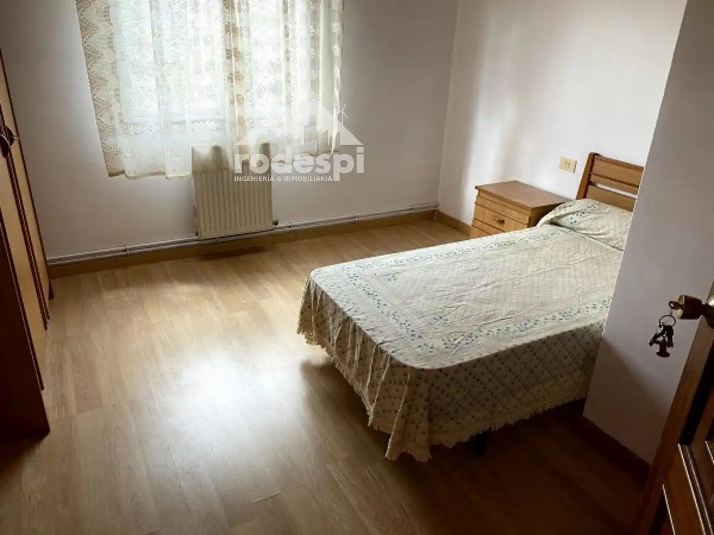 Schlafzimmer von Wohnung zur Miete in Arbo mit Heizung, Abstellraum und Möbliert