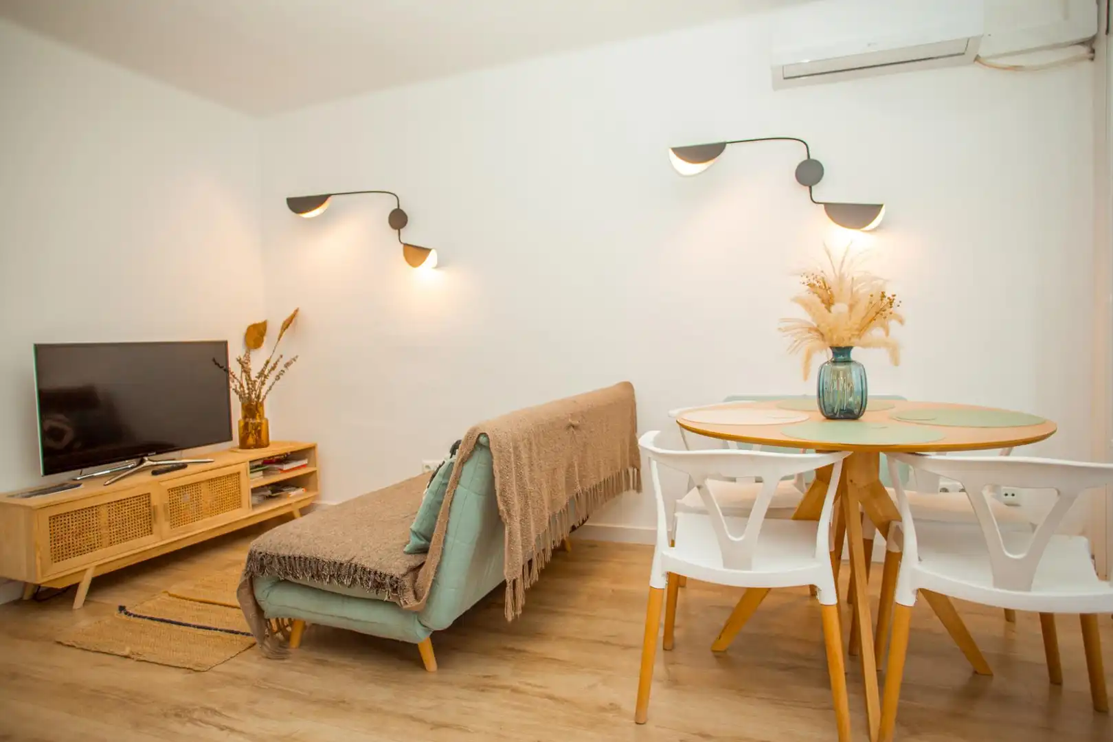Living room of Flat for sale in Tossa de Mar  with Heating, Swimming Pool and Furnished