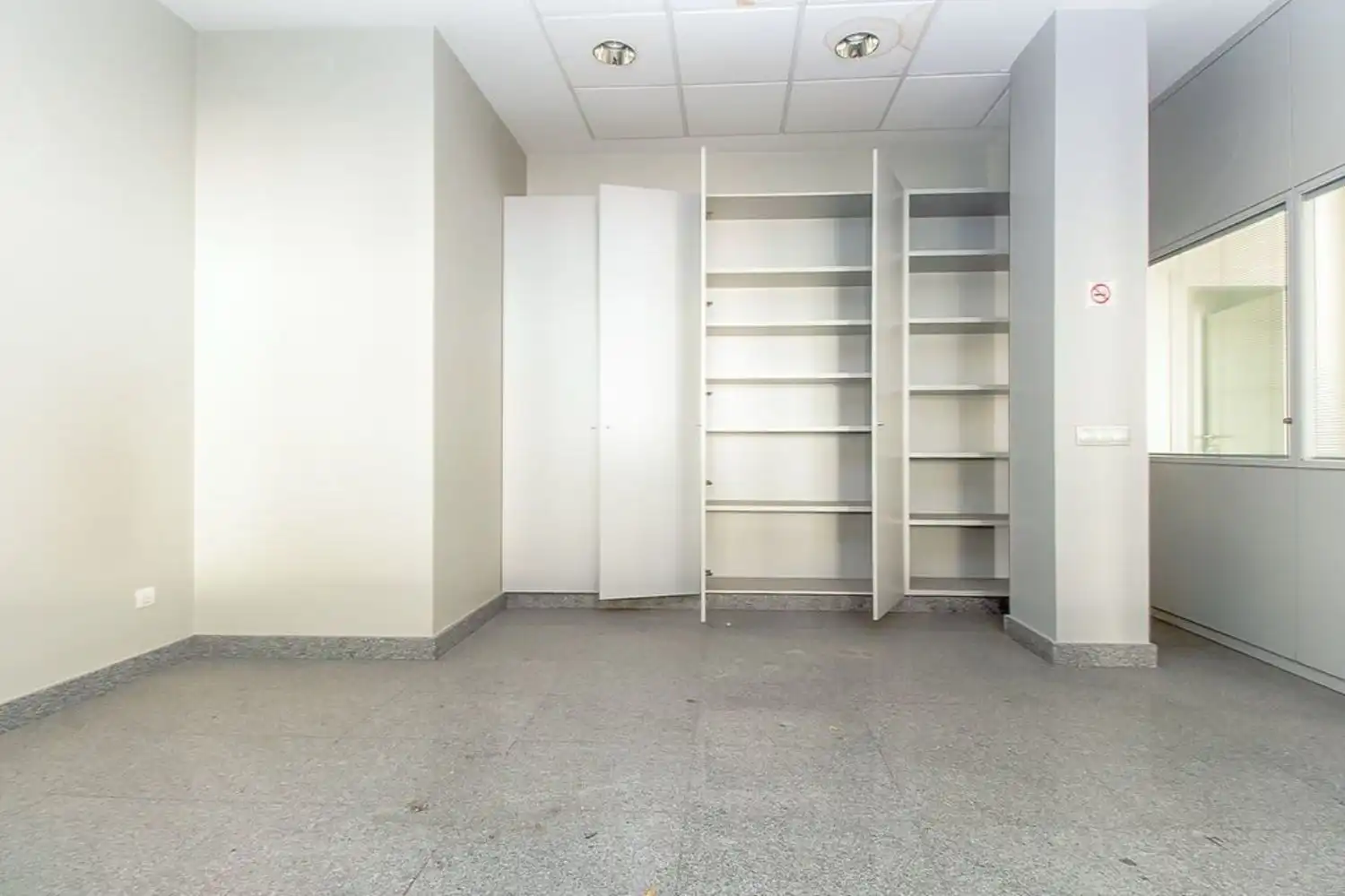 Commercial properties for sale in Ciudad Real  with Air Conditioner