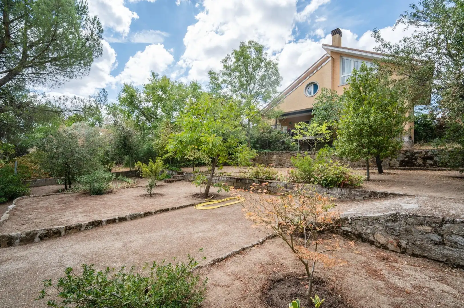 Houses for sale in Casa Amarilla