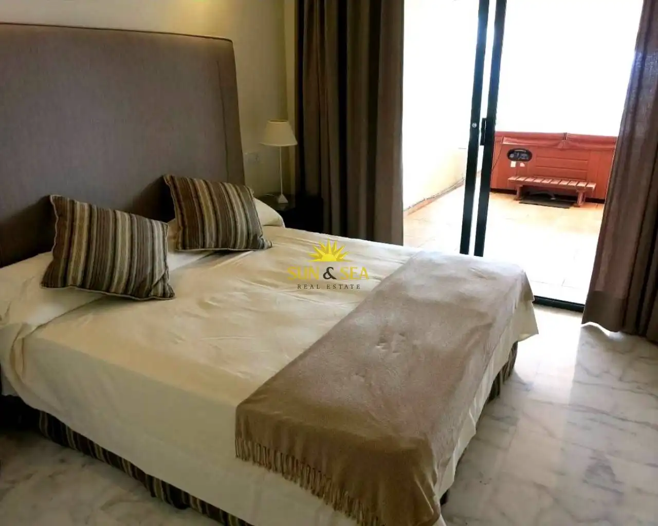 Habitación de Apartamento de alquiler en Altea con Aire acondicionado, Calefacción y Terraza