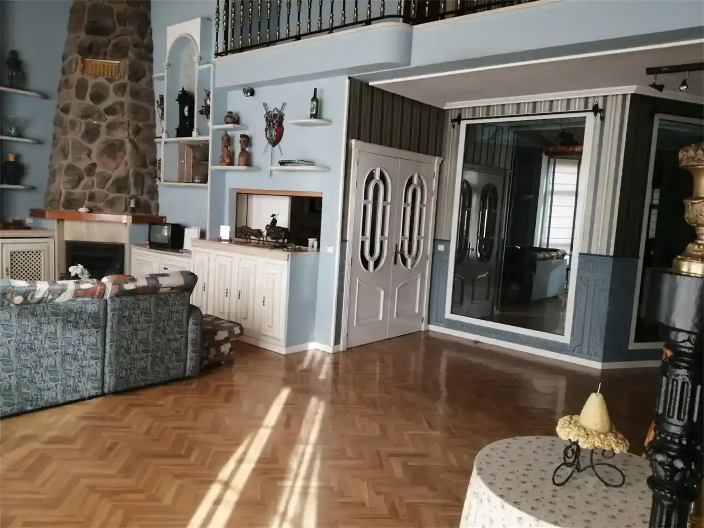 Sala de estar de Piso en venta en Villacañas con Aire acondicionado, Parquet y Trastero