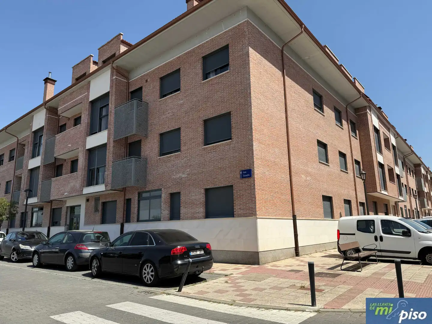 Vista exterior de Piso en venta en Santovenia de Pisuerga con Calefacción, Terraza y Trastero
