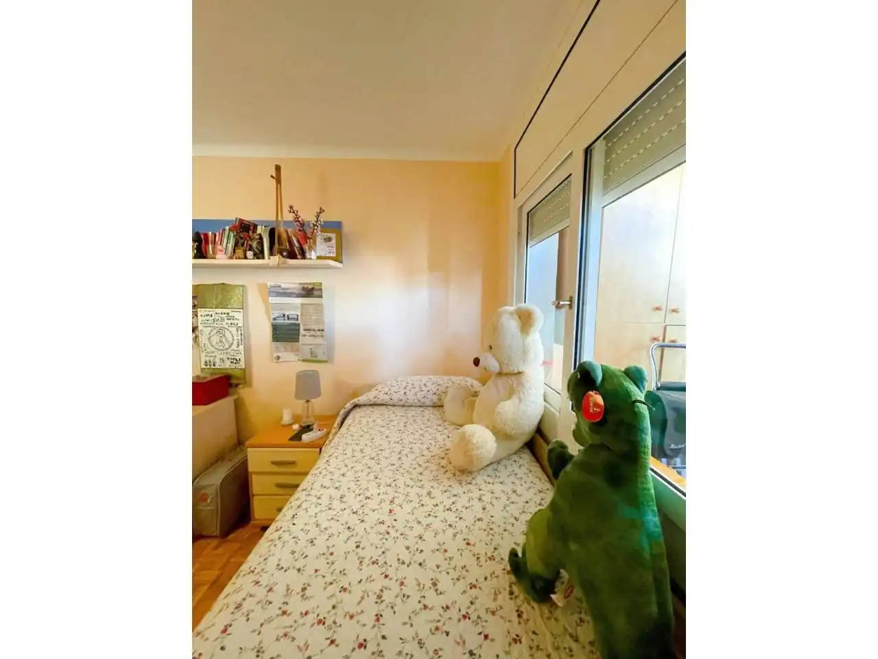 Schlafzimmer von Dachboden zum Verkauf in Cerdanyola del Vallès mit Klimaanlage, Heizung und Parkett