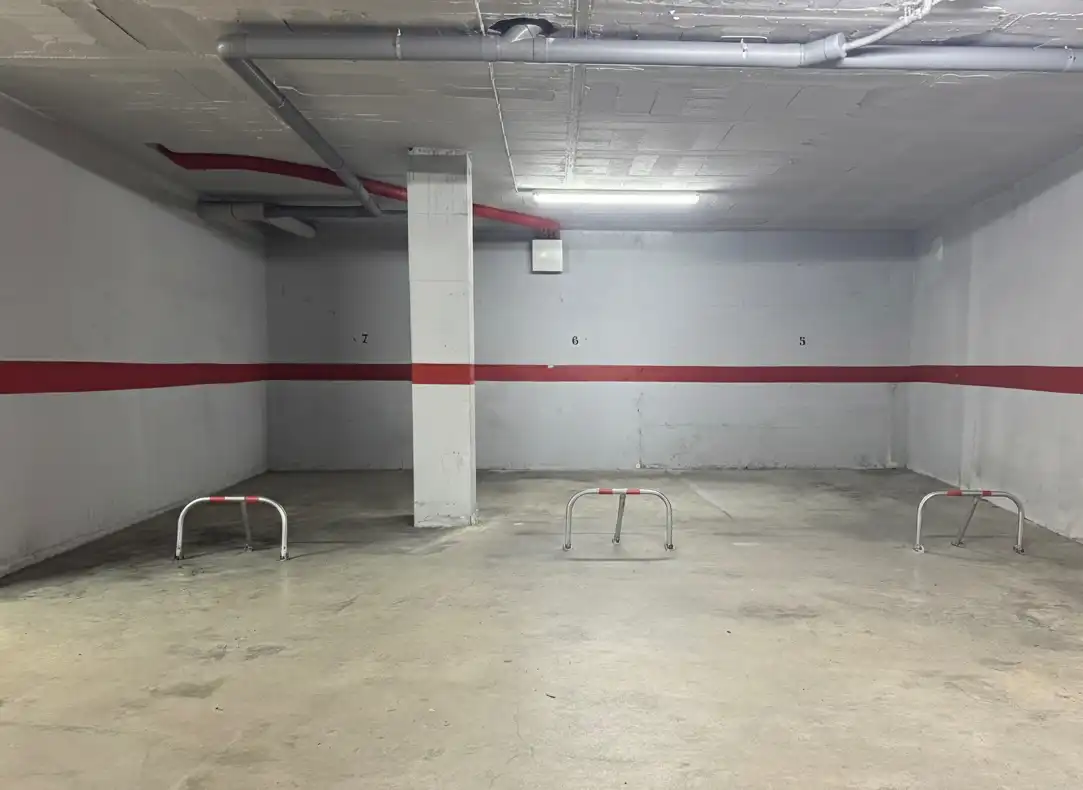 Parking de Piso en venta en Valls con Horno y Alarma