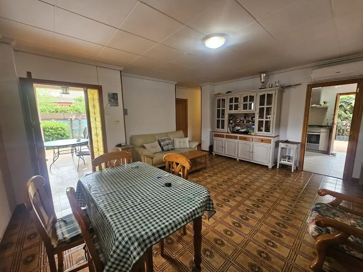 Casa rústica amb piscina en venda a Canals, imagen 8