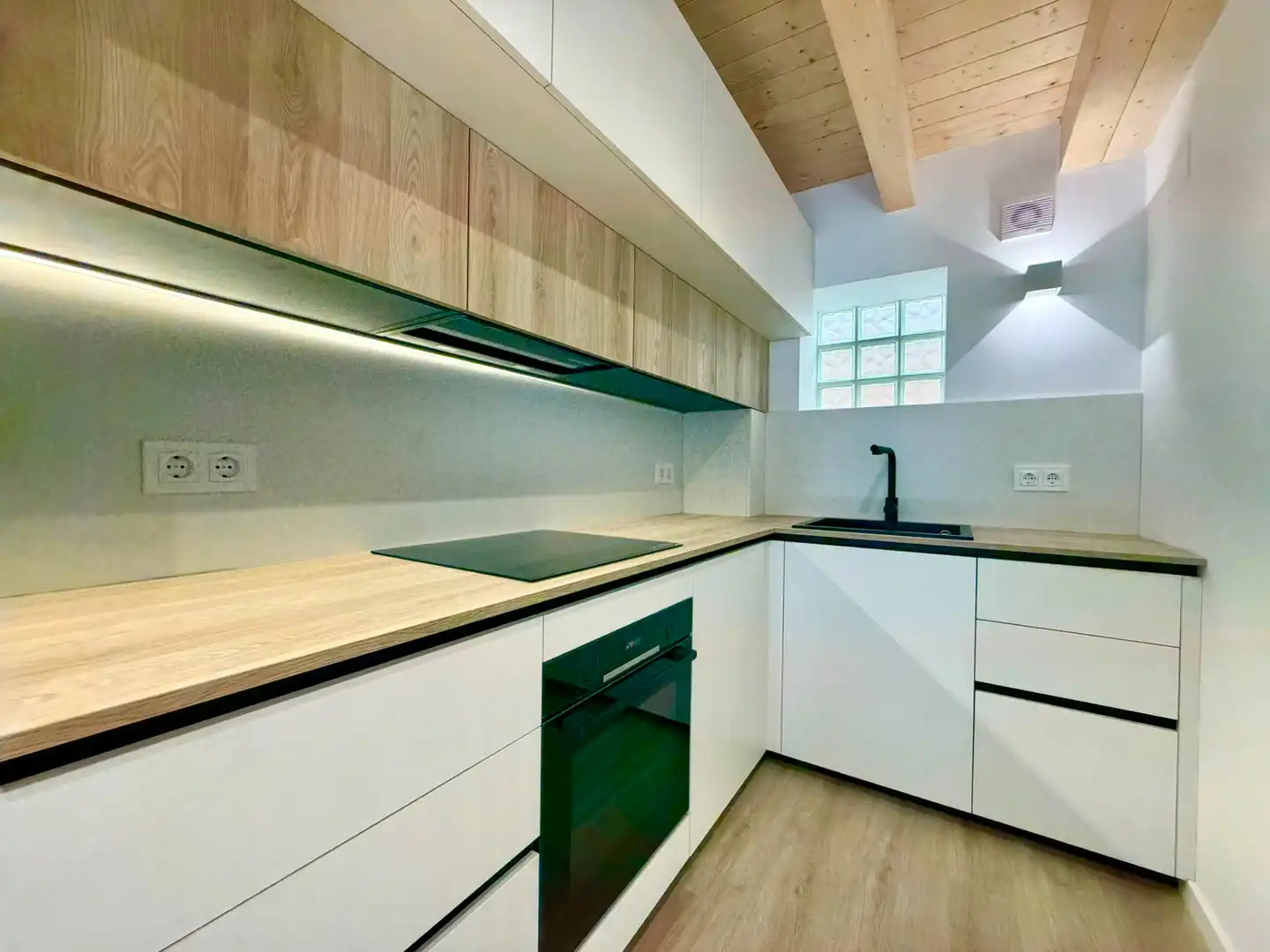 Kitchen of Duplexes for sale in Naut Aran  with Heating, Furnished and Balcony