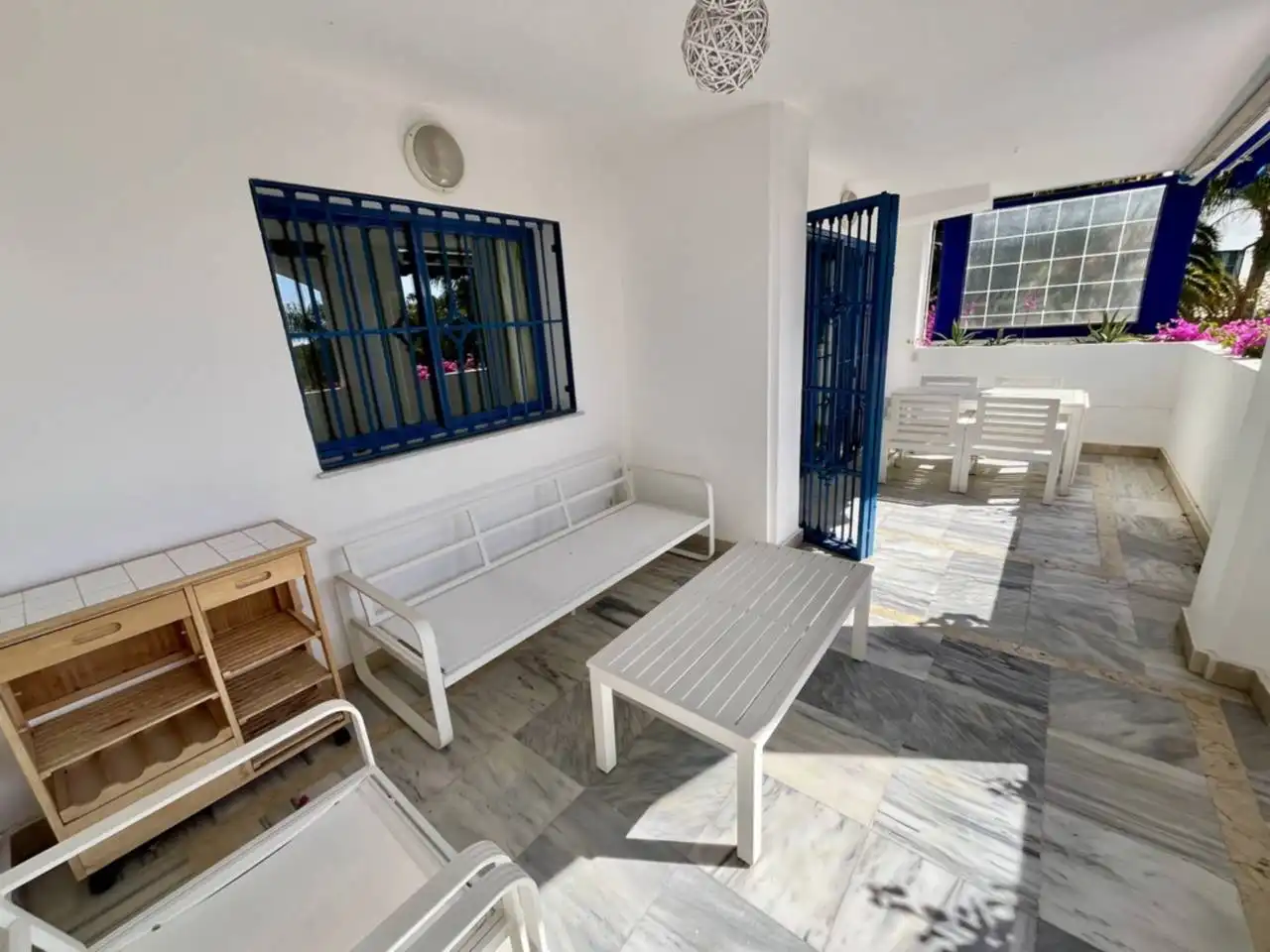 Terrasse von Wohnungen zum Verkauf in Almuñécar mit Klimaanlage, Terrasse und Abstellraum