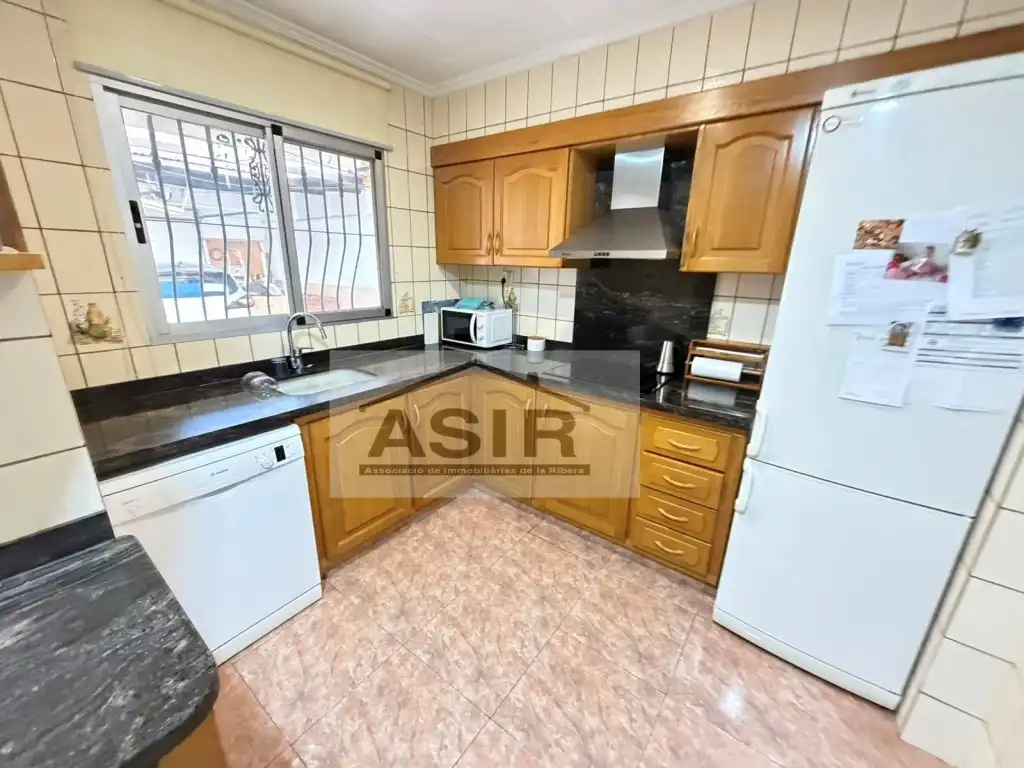 Cuina de Casa o xalet de lloguer en Alzira amb Aire condicionat i Terrassa