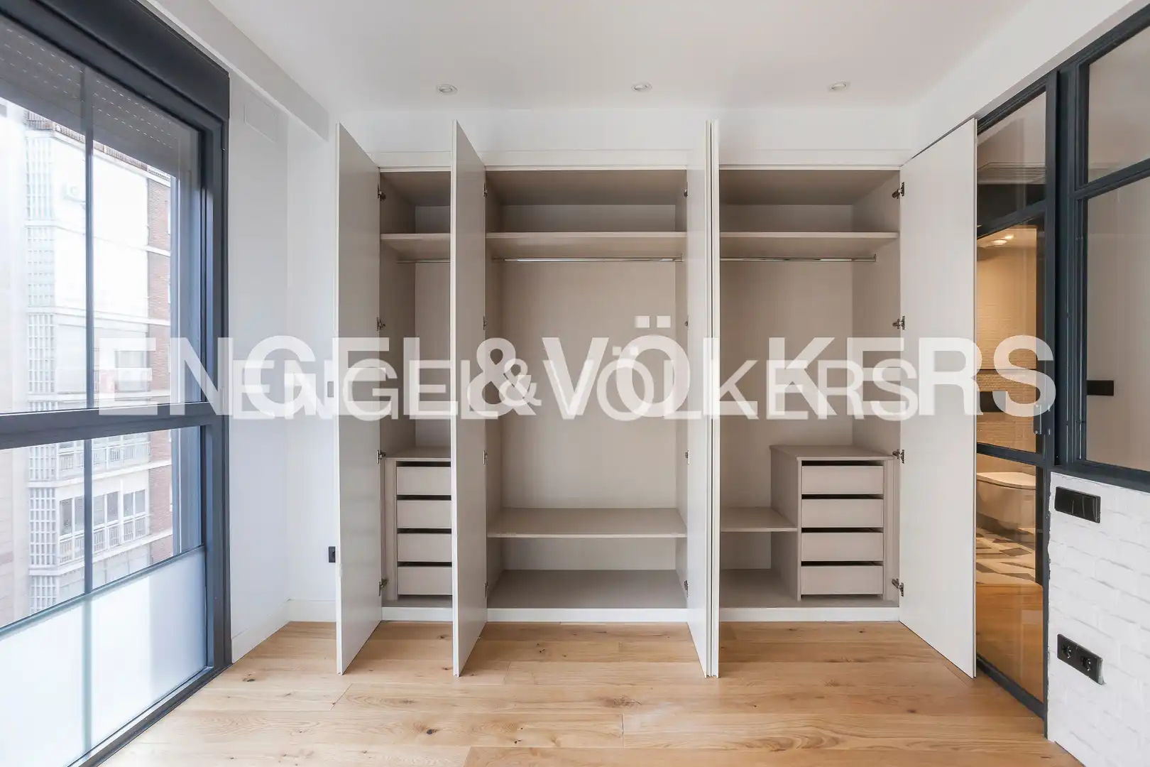 Habitación de Piso de alquiler en Madrid con Aire acondicionado, Calefacción y Jardín privado