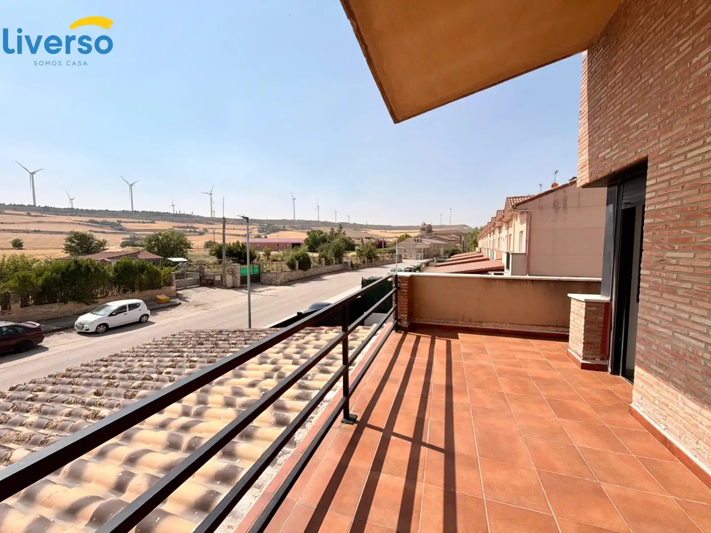 Terrassa de Casa adosada en venda en Alfoz de Quintanadueñas amb Calefacció, Terrassa i Traster