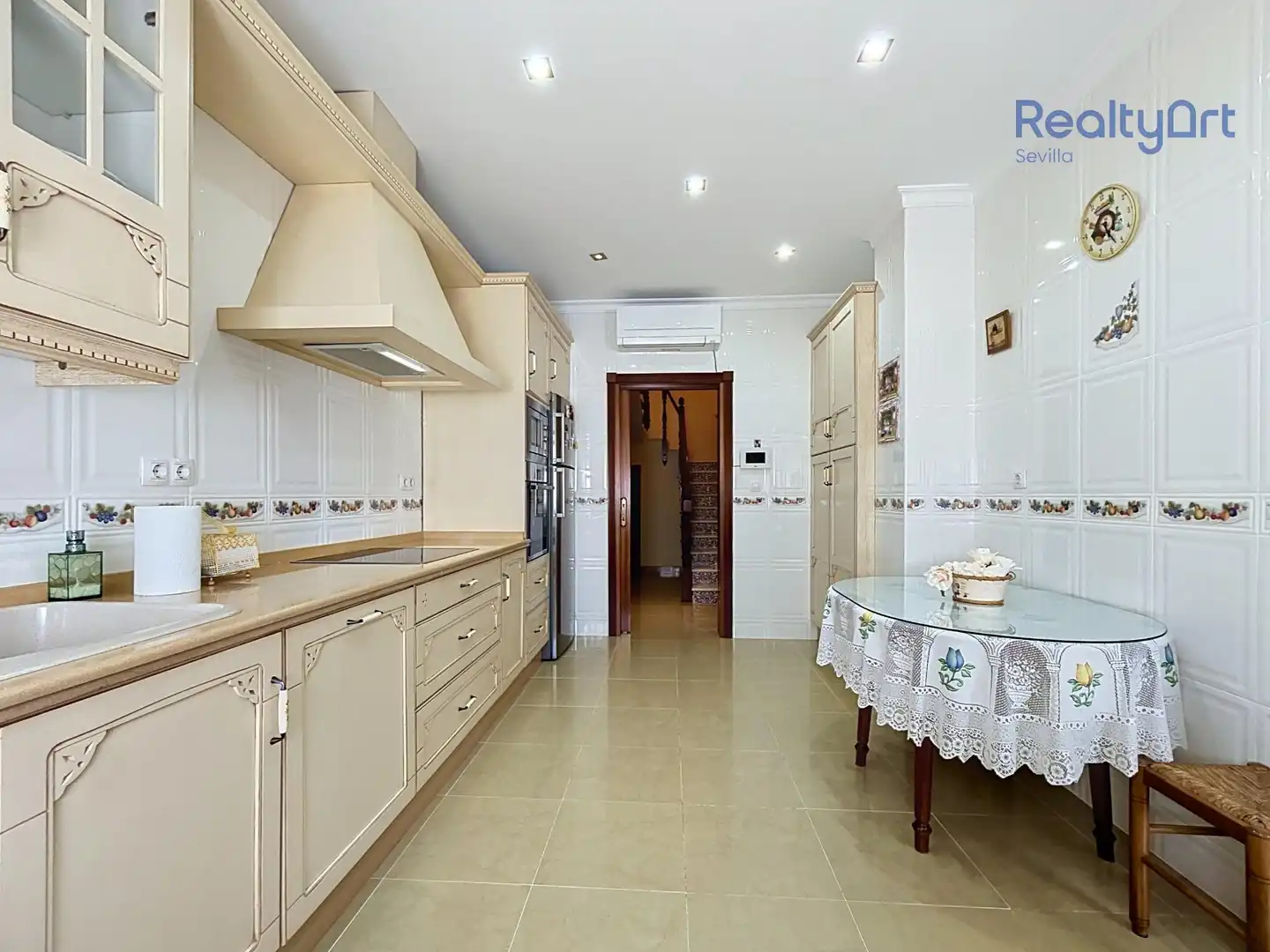 Kitchen of Houses for sale in Tomares  with Air Conditioner, Heating and Private garden