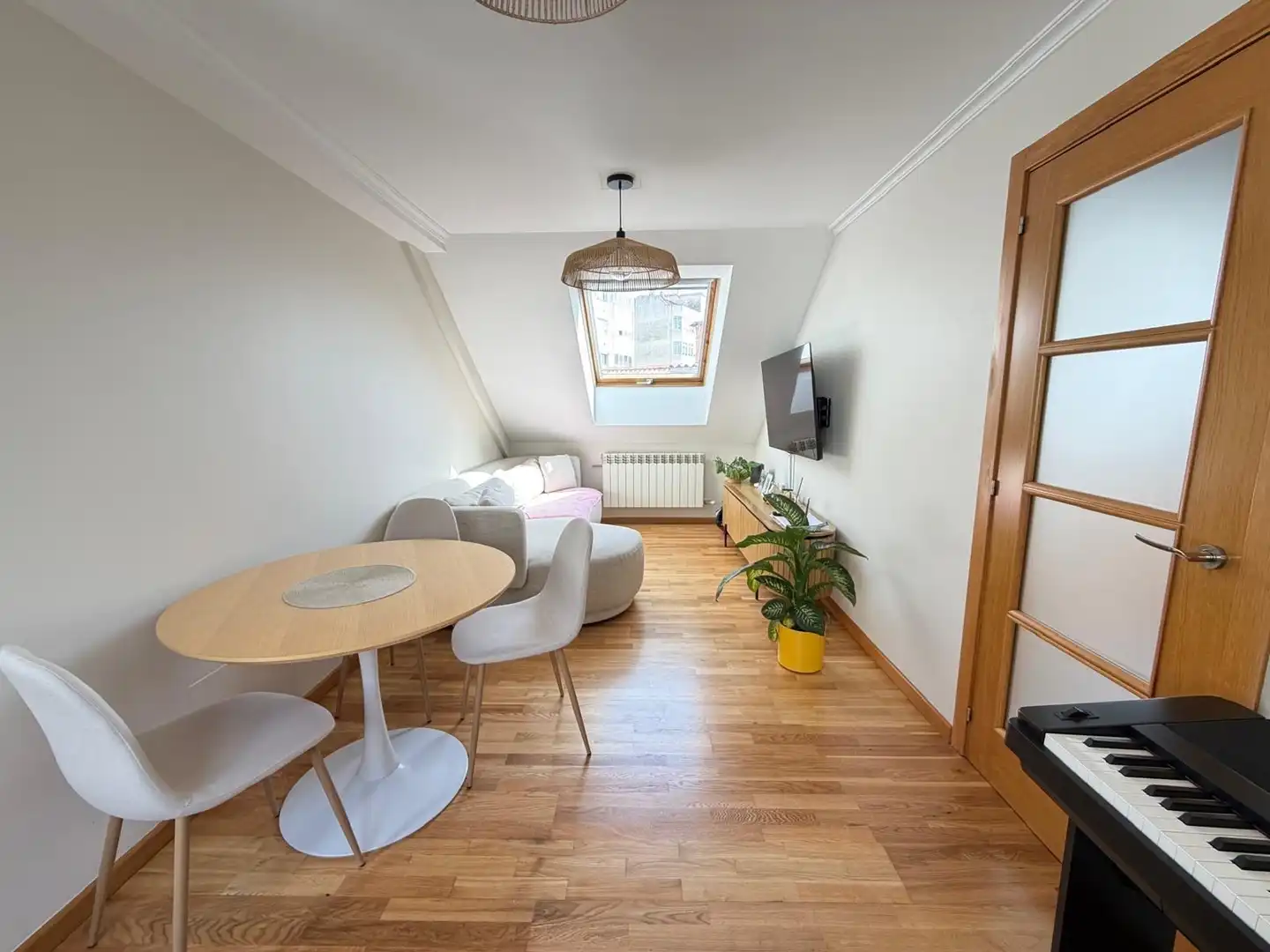 Sala de estar de Ático en venta en Vigo  con Calefacción, Parquet y Terraza
