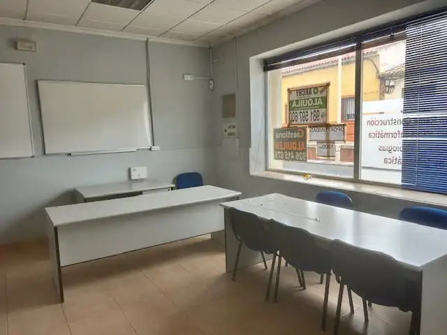 Commercial properties for rent in Puertollano  with Air Conditioner and Furnished
