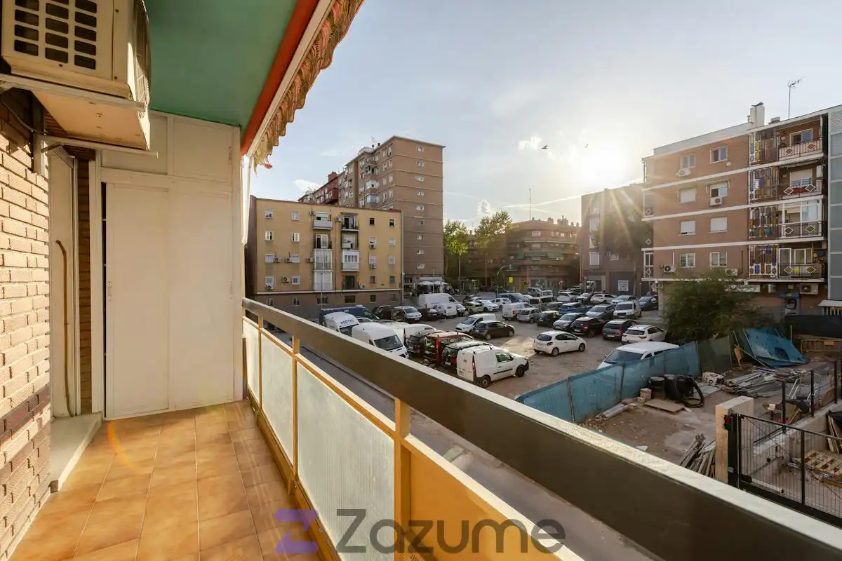 Bedroom of Flat for rent in Carabanchel