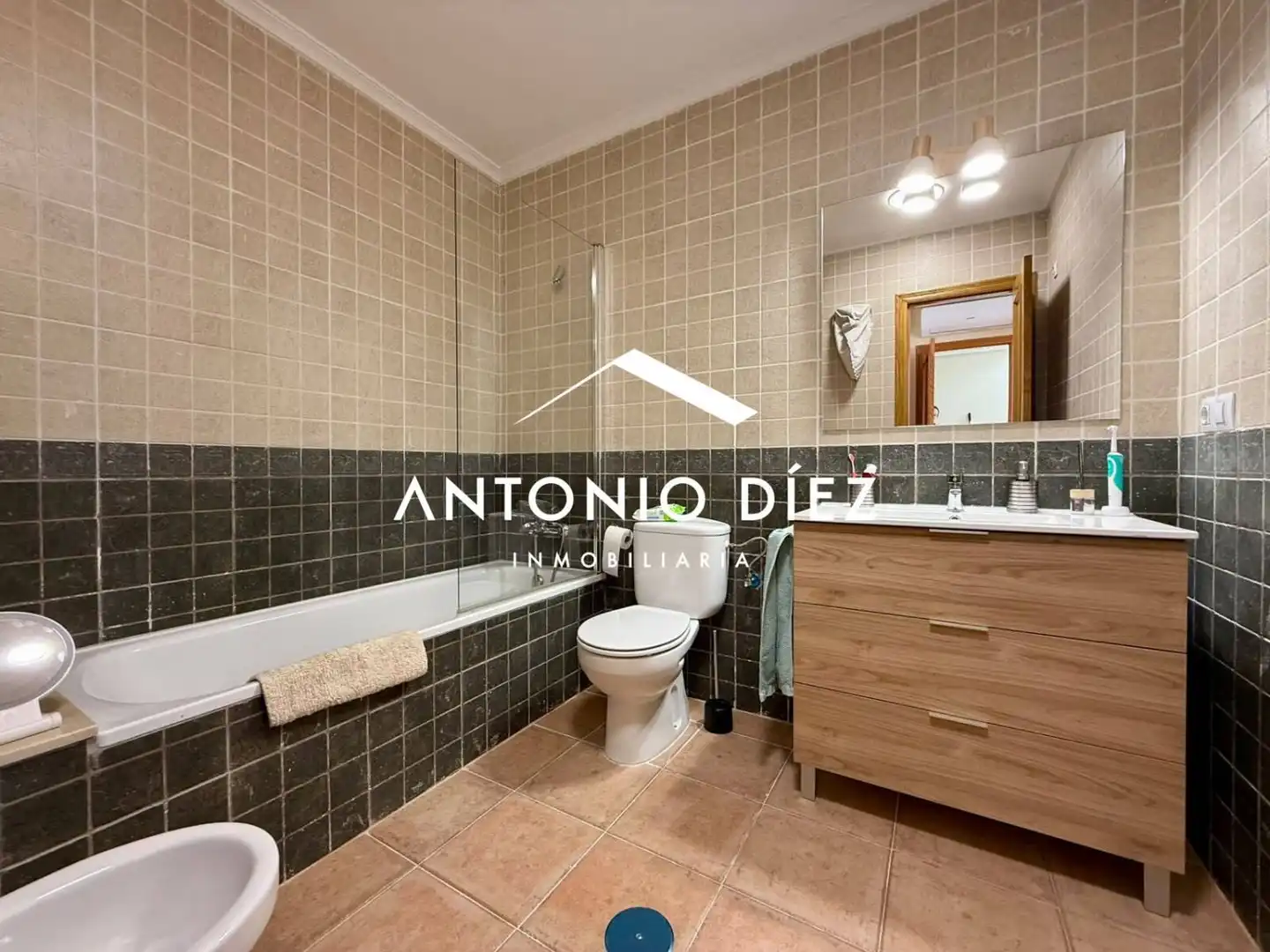 Baño de Casa o chalet de alquiler en Aspe con Parquet y Terraza