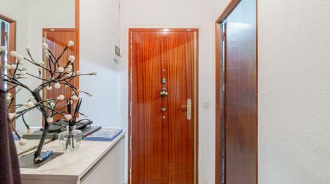 Foto 2 de Apartamento en venta en Calle Pico de Los Artilleros, Vinateros, Madrid Capital