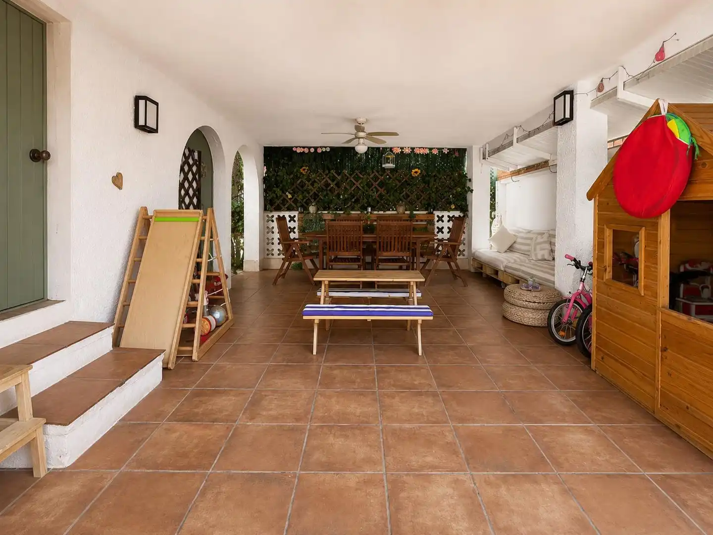 Terrassa de Casa adosada en venda en Cambrils amb Aire condicionat, Calefacció i Jardí privat