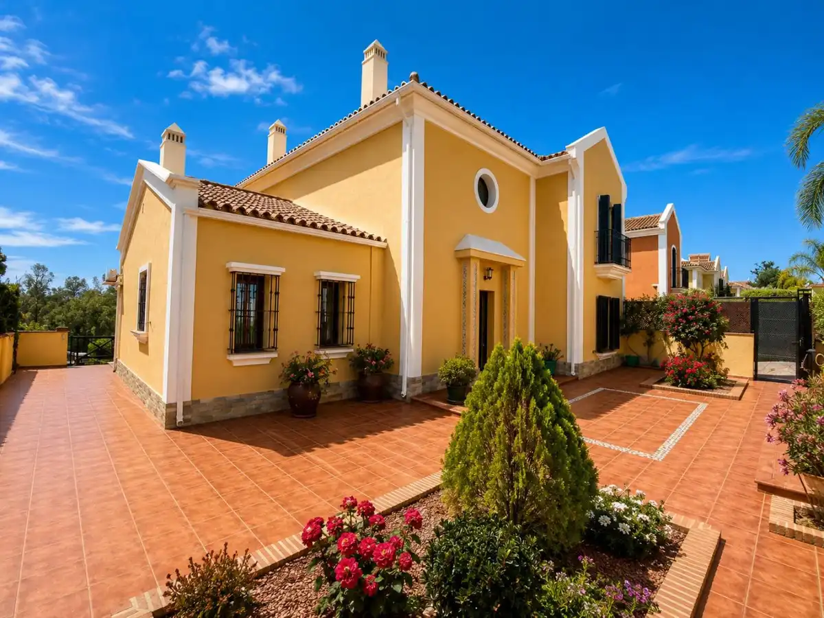 Casa adosada en venda a Guadalmina Alta