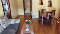 Sala d'estar de Apartament en venda en San Andrés del Rabanedo amb Calefacció, Parquet i Traster