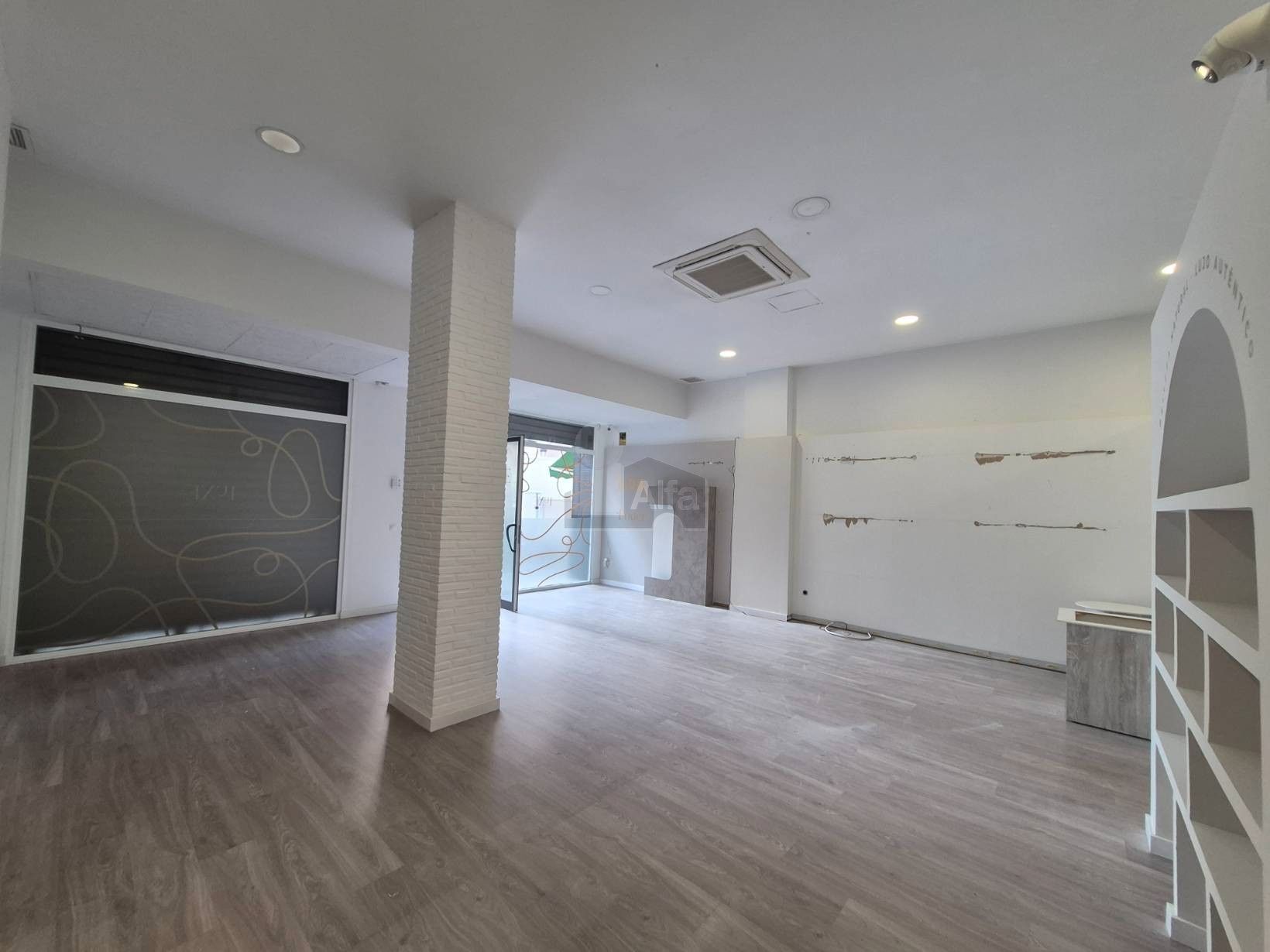 Local de lloguer en  Valencia Capital amb Aire condicionat