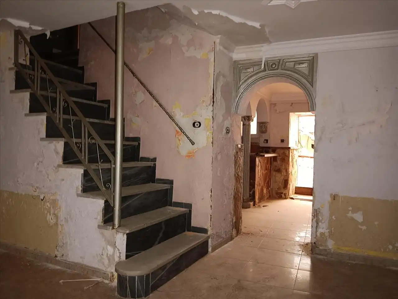 Casa adosada en venta en Bélmez de la Moraleda