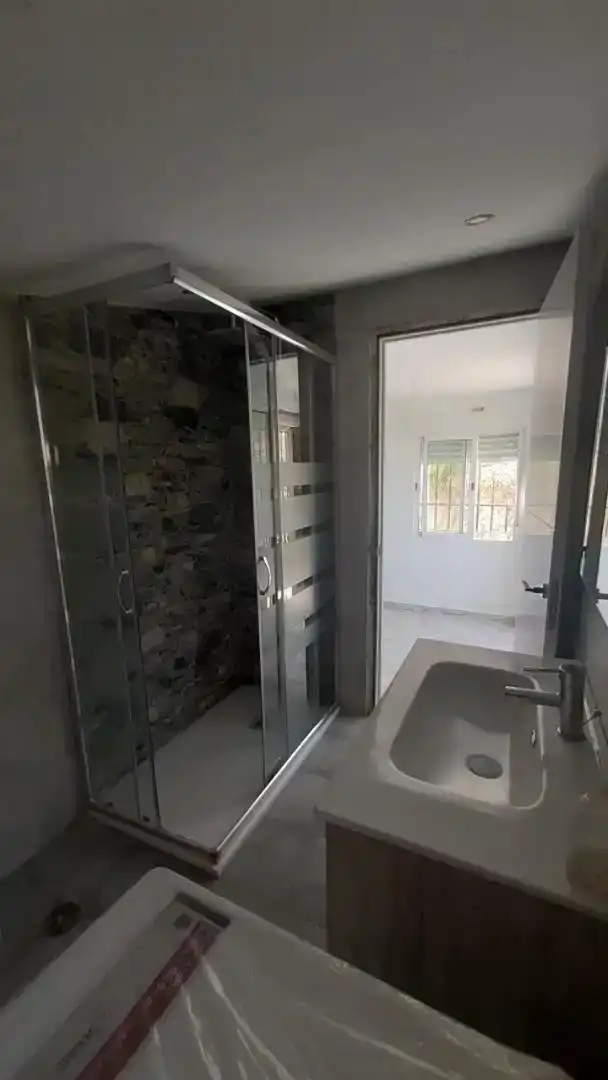 Bany de Finca rústica en venda en Mijas amb Jardí privat, Traster i Piscina