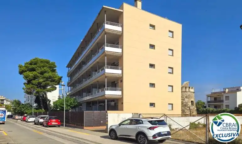Apartament amb piscina en venda a Carrer Joanot Martorell 6 1 6, imagen 2