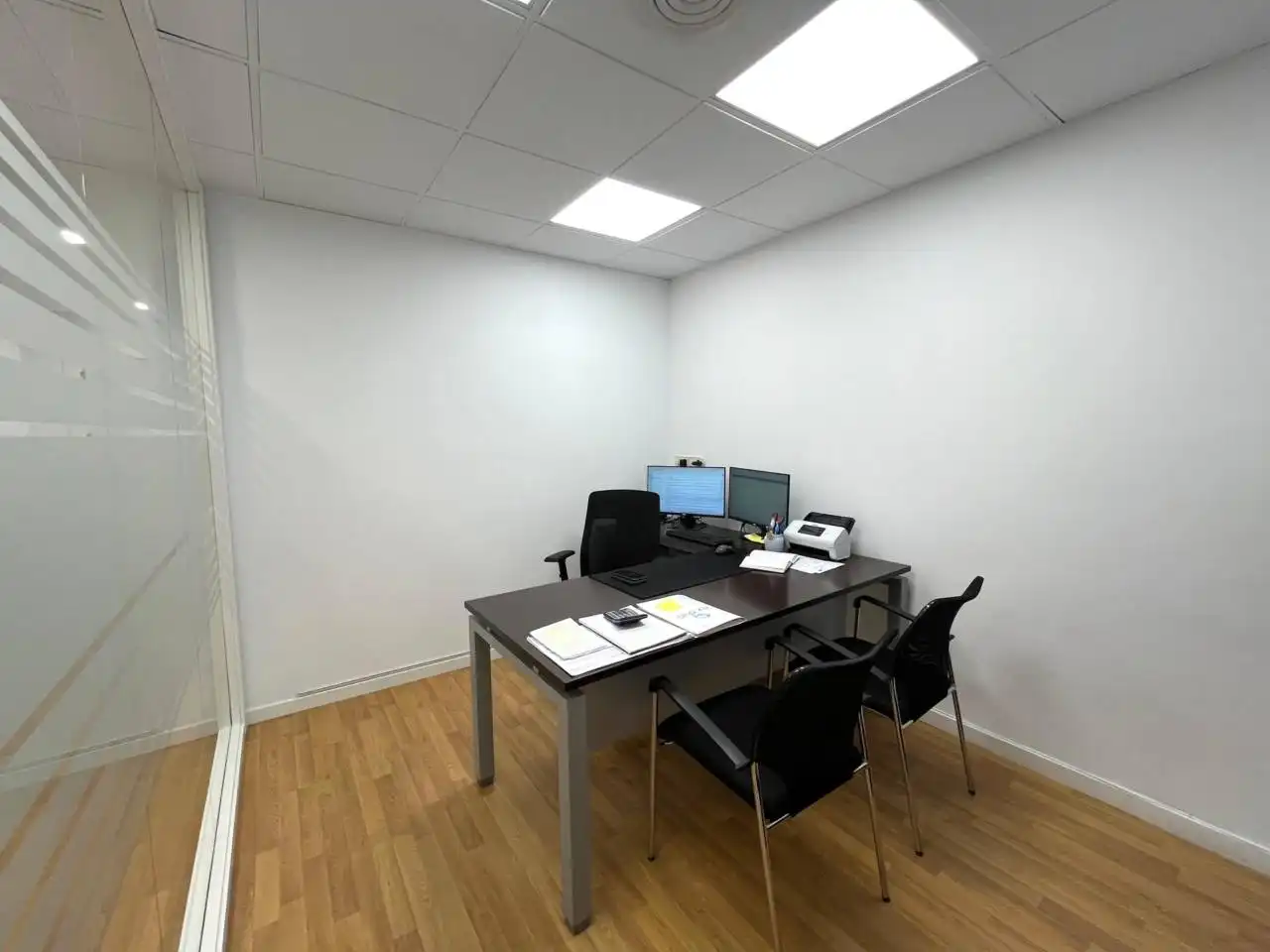 Oficina de lloguer en Girona amb Aire condicionat
