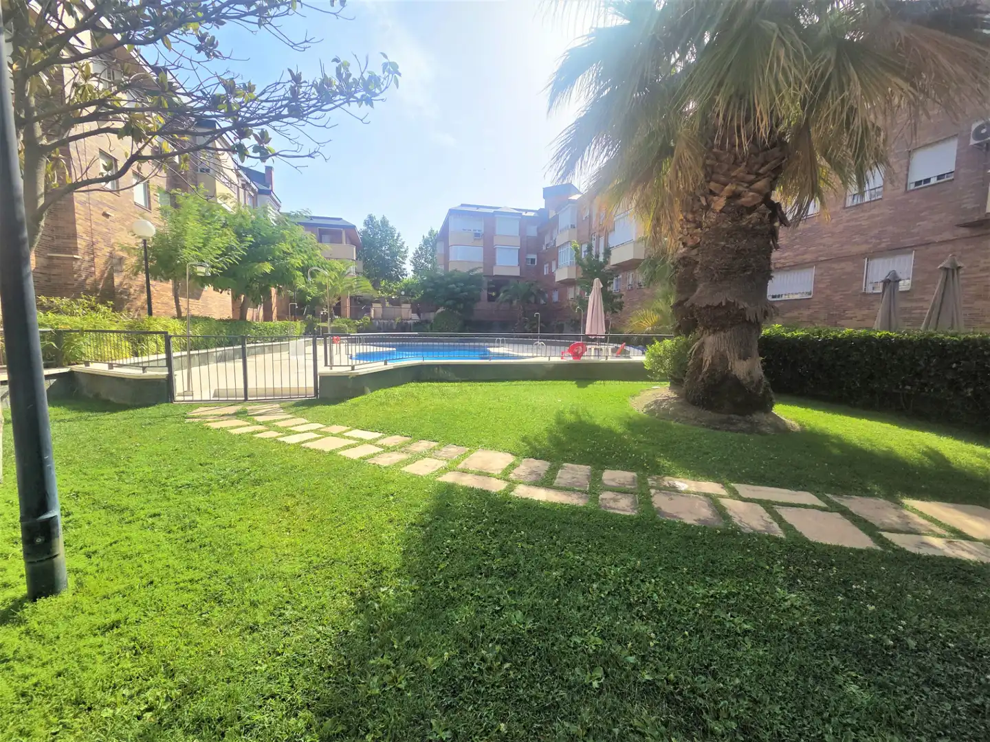 Piscina de Apartamento de alquiler en Villanueva del Pardillo con Calefacción, Parquet y Horno