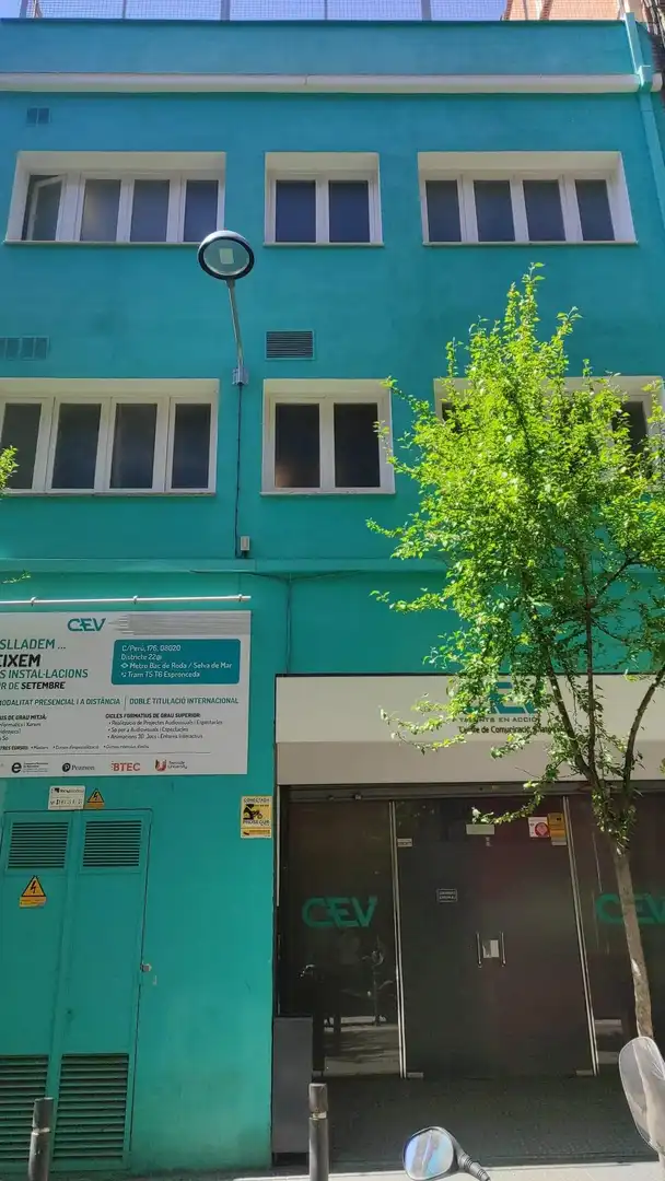 Außenansicht von Gebäude zur Miete in Barcelona