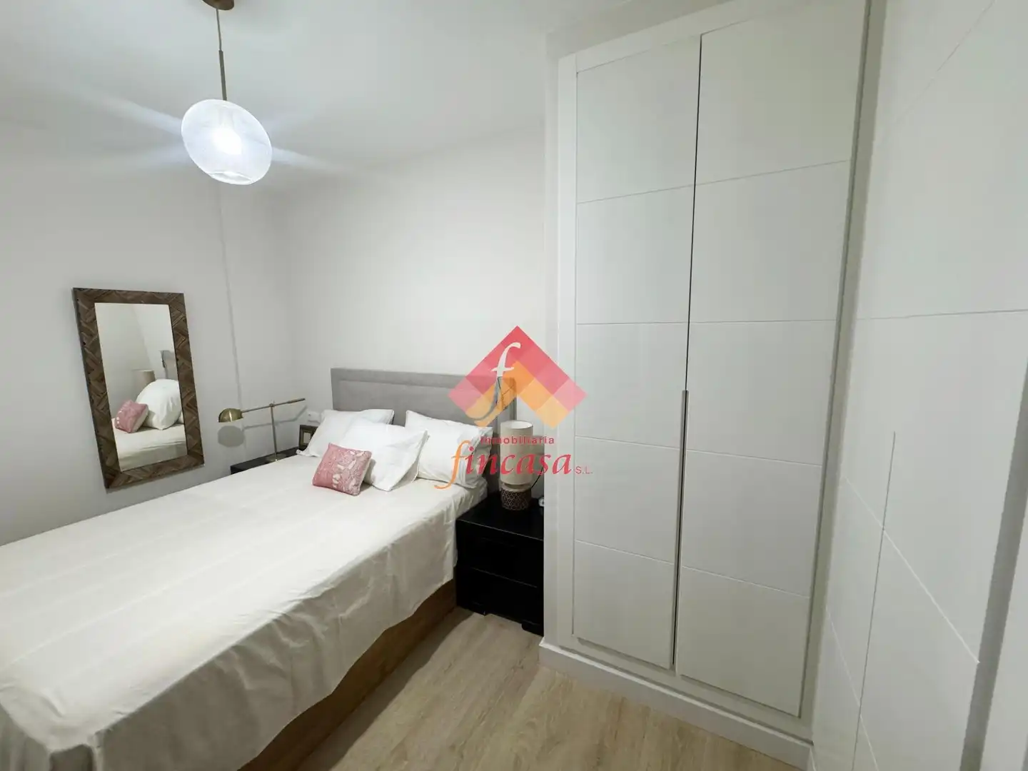 Flat for sale in Juzgados - La Feria