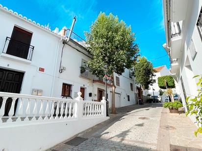 Vista exterior de Casa adosada en venda en Monda amb Terrassa