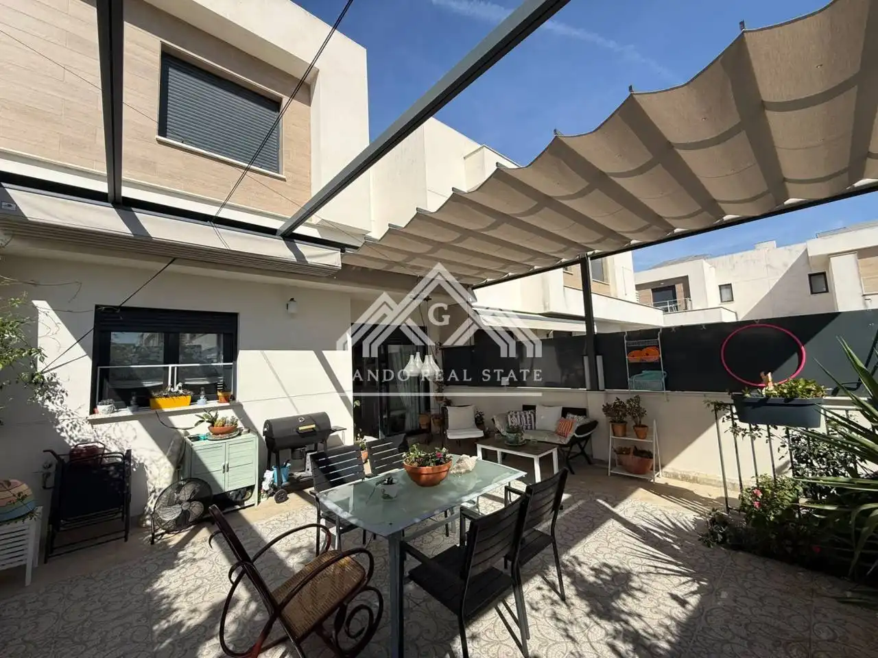 Maison avec piscine à vendre à Calle José Mejías Salguero