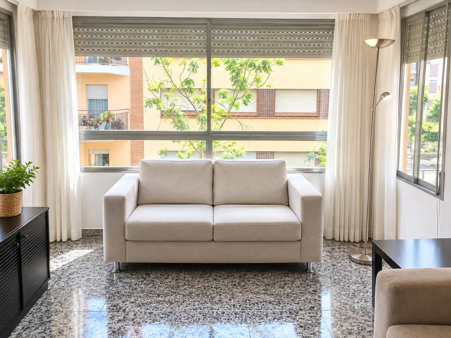 Appartamento con terrazza in vendita a Eixample Nord