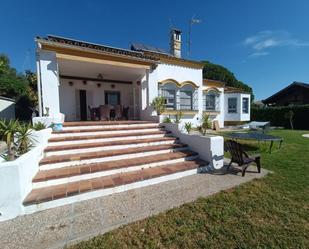 Vista exterior de Casa o xalet en venda en El Puerto de Santa María amb Aire condicionat, Jardí privat i Traster