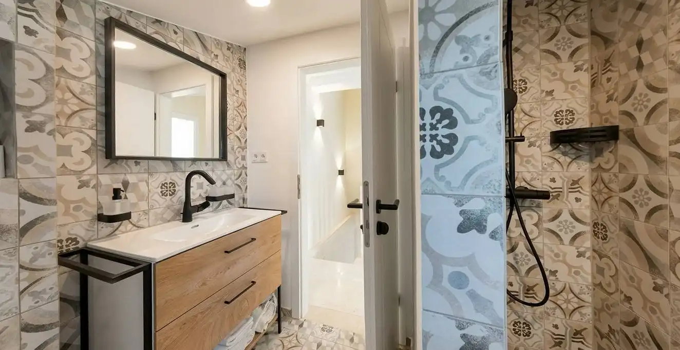 Bathroom of Attic for sale in Calvià  with Air Conditioner, Terrace and Storage room